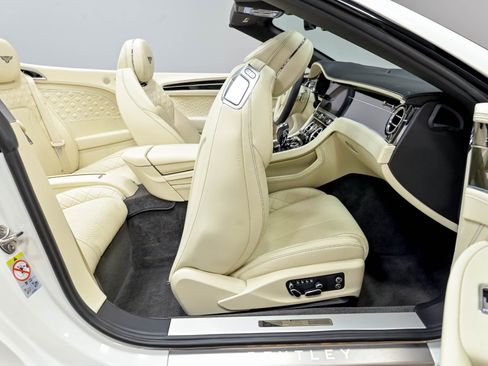 Used 2020 Bentley Continental GT AWD/4WD image 30