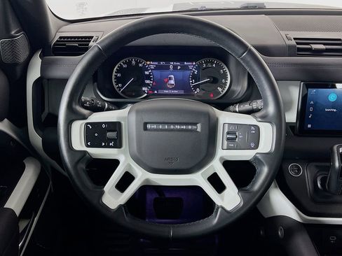Used 2023 Land Rover Defender 110 S image 11