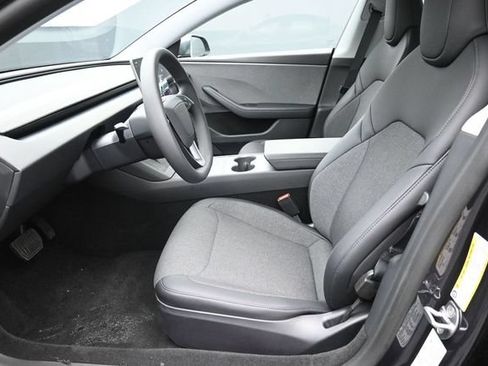Used 2025 Tesla Model 3 RWD image 12