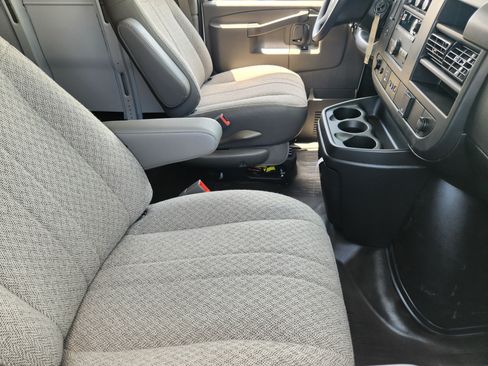 New 2026 Chevrolet Express 2500 Extended RWD image 11