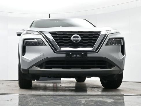 Used 2023 Nissan Rogue SV image 24