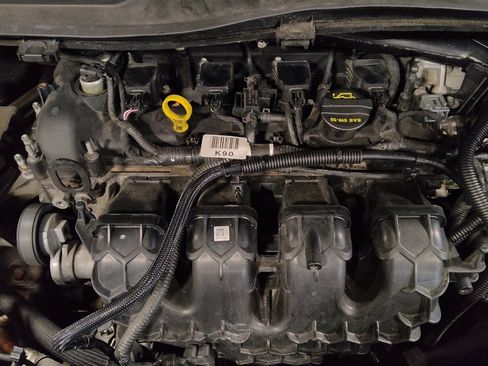 Used 2015 Ford Escape SE image 30