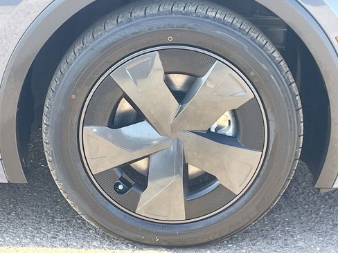 New 2026 Toyota Prius Plug-In Hybrid image 10