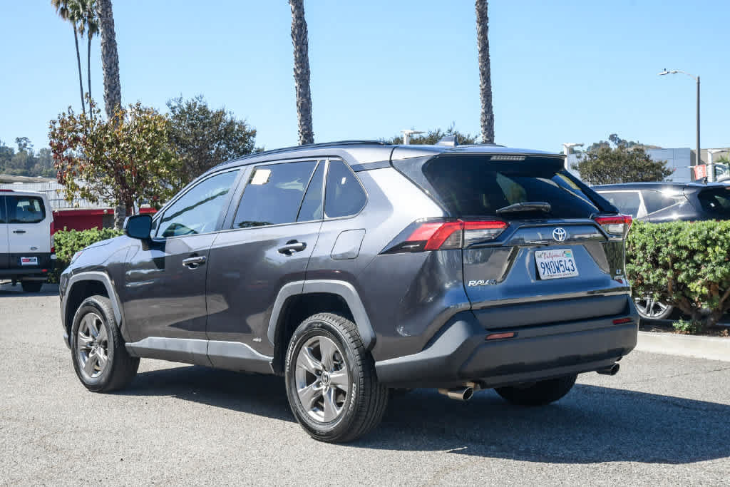 Certified 2024 Toyota RAV4 LE AWD/4WD image 7
