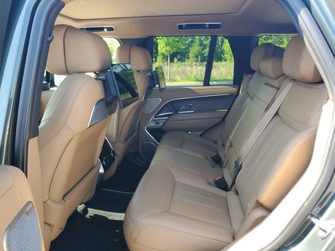 Used 2025 Land Rover Range Rover Autobiography AWD/4WD image 25