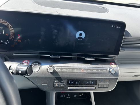 Used 2025 Hyundai Kona SEL image 15