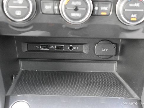 Used 2019 Volkswagen Tiguan SE AWD/4WD image 27