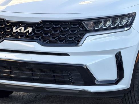 Used 2022 Kia Sorento S image 7