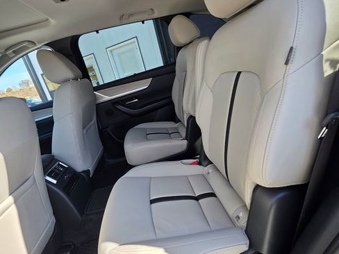 New 2025 MAZDA CX-90 Plug-In Hybrid w/ Preferred image 8