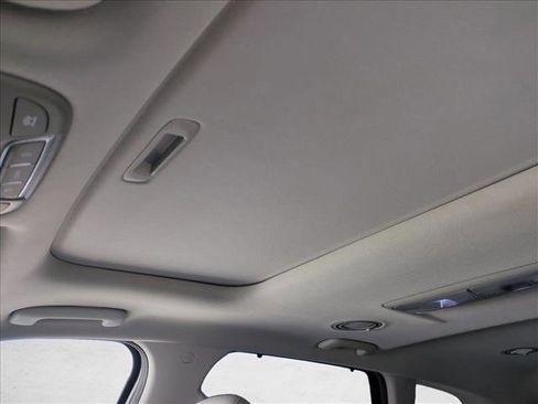 Used 2022 Kia Telluride EX FWD image 16