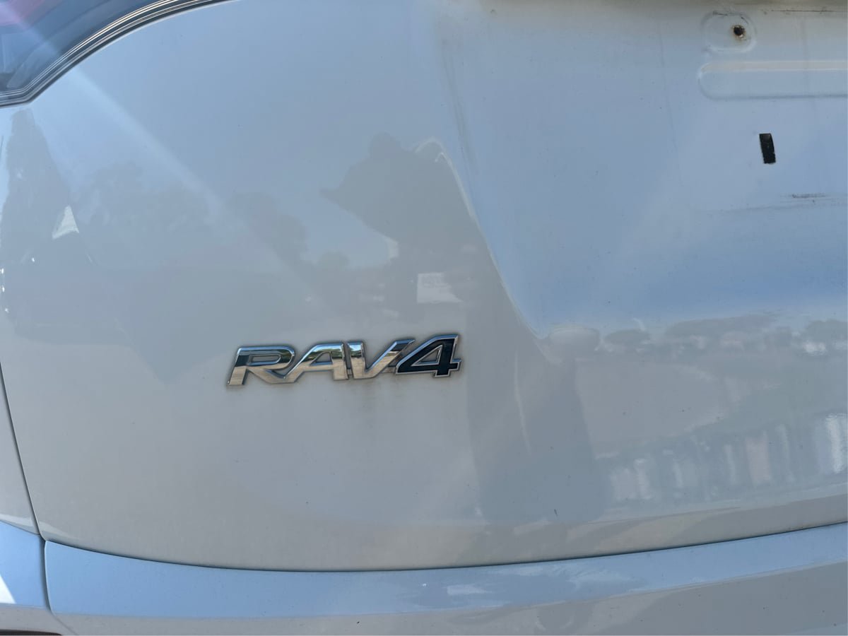 Used 2016 Toyota RAV4 XLE AWD/4WD image 23