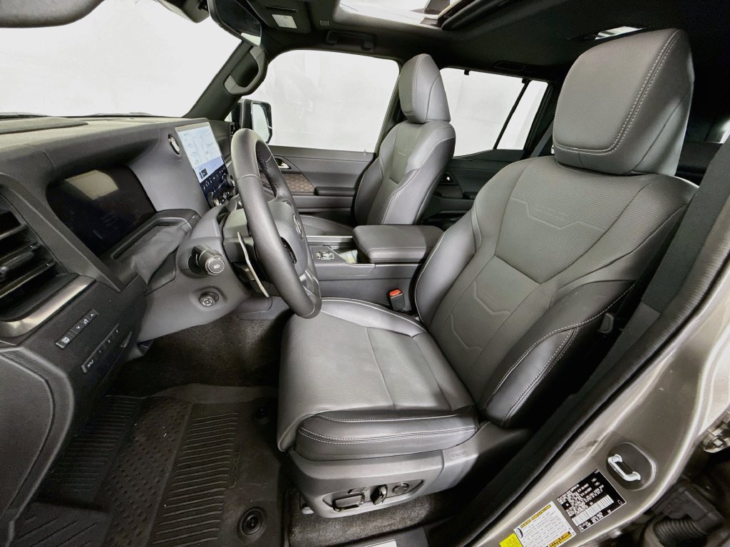 Certified 2024 Lexus GX 550 w/ Accessory Package (Z1) AWD/4WD image 22