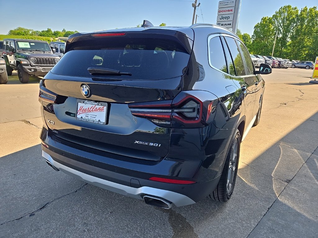 Used 2024 BMW X3 xDrive30i AWD/4WD image 11