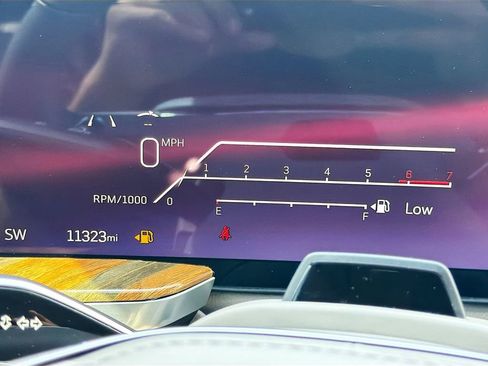 Certified 2025 Cadillac Escalade ESV Sport Platinum AWD/4WD image 44