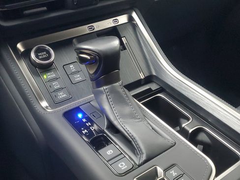 Certified 2024 Lexus GX 550 image 31