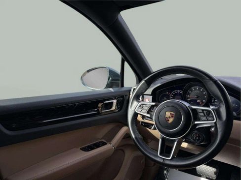 Used 2020 Porsche Cayenne AWD/4WD image 12