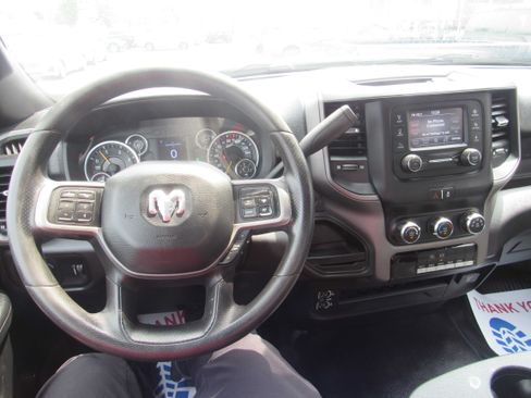 Used 2022 RAM 5500 Tradesman RWD image 17