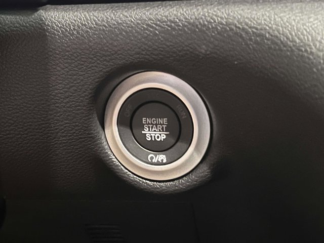 New 2027 Chrysler Pacifica Select FWD image 24