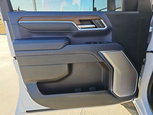 Used 2024 Chevrolet Silverado 2500 High Country w/ Z71 Off-Road Package AWD/4WD image 21