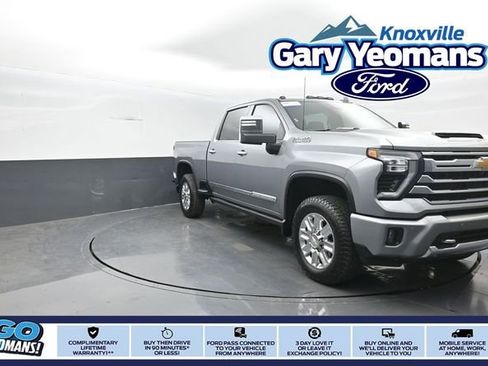 Used 2024 Chevrolet Silverado 2500 High Country w/ High Country Premium Package AWD/4WD image 1