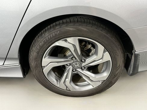 Used 2019 Honda Accord EX-L image 11