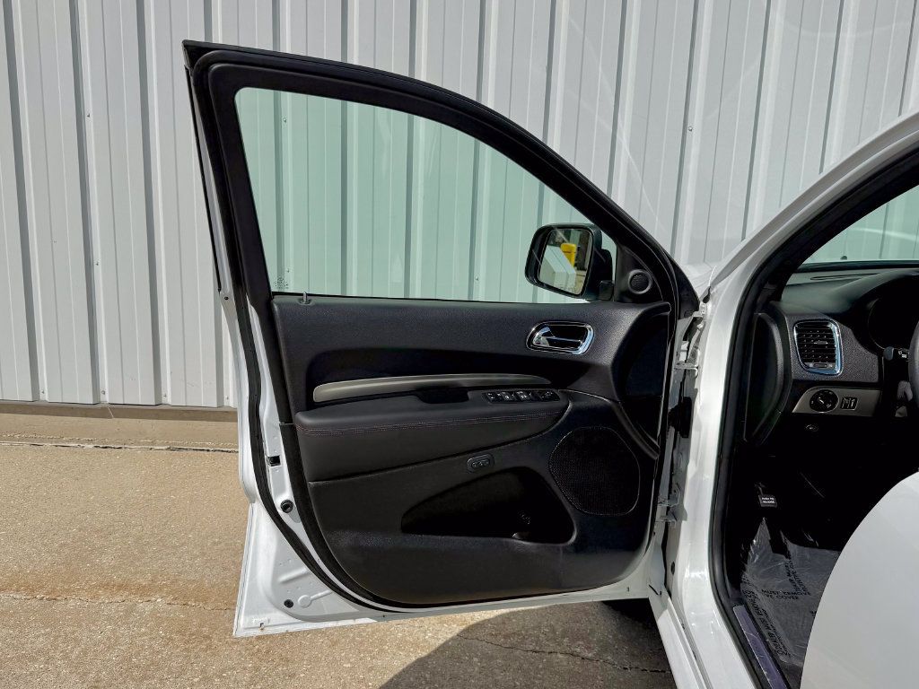 Used 2014 Dodge Durango R/T w/ Technology Group AWD/4WD image 15