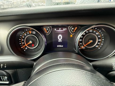 Used 2019 Jeep Wrangler Sport AWD/4WD image 11