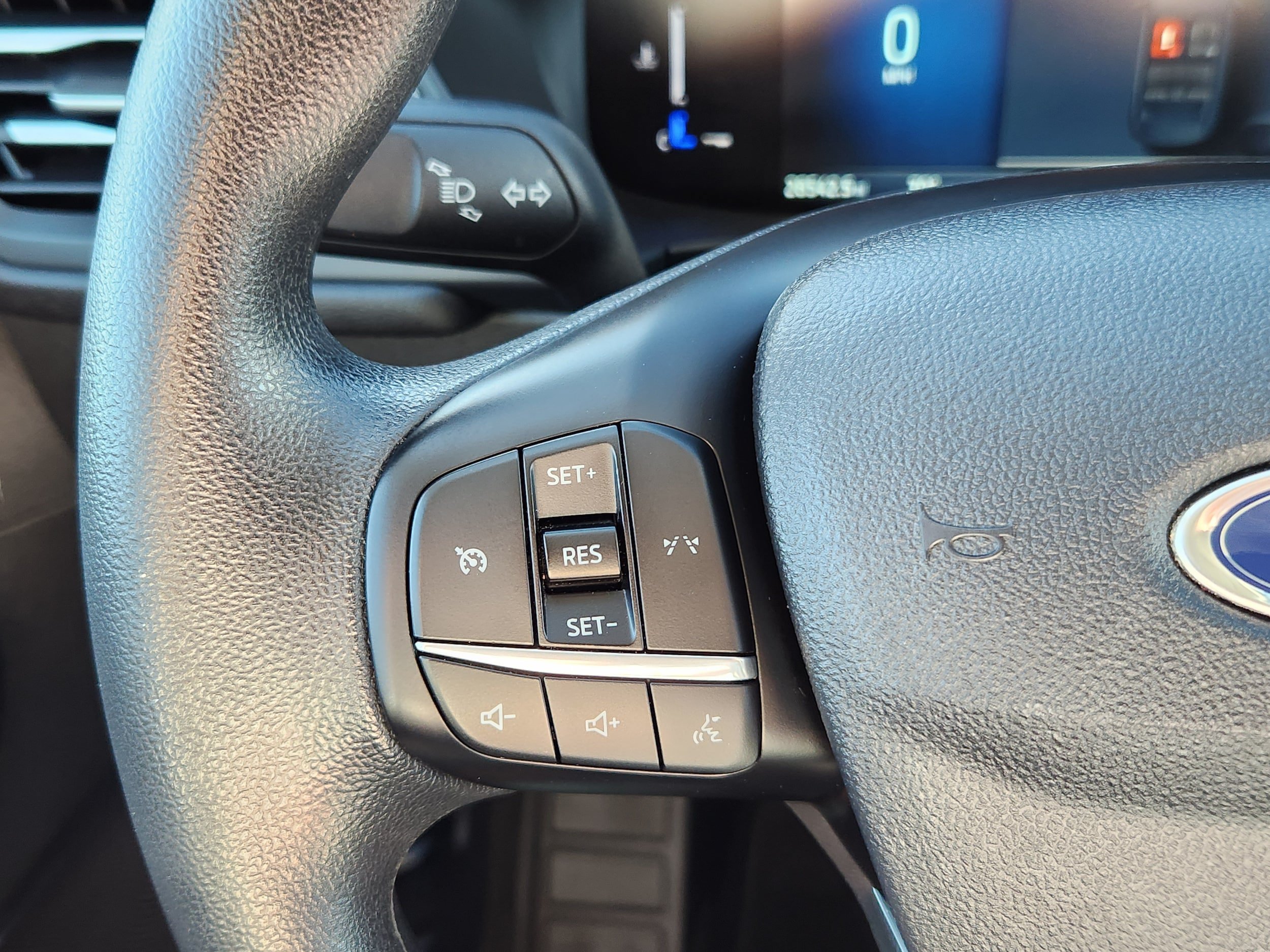 Used 2025 Ford Escape Active AWD/4WD image 15