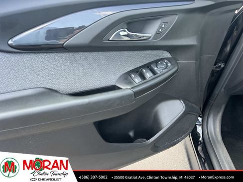 Certified 2023 Chevrolet TrailBlazer LT w/ Convenience Package FWD image 16