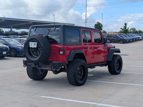 Used 2022 Jeep Wrangler Unlimited Sport AWD/4WD image 5