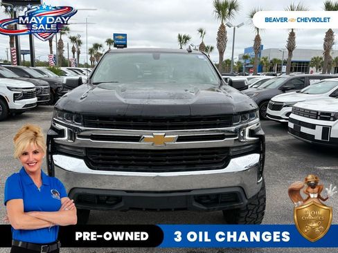 Used 2021 Chevrolet Silverado 1500 LT AWD/4WD image 3