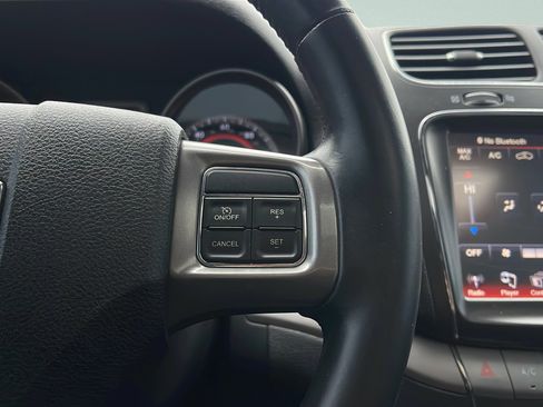 Used 2015 Dodge Journey Crossroad w/ Flexible Seating Group image 24