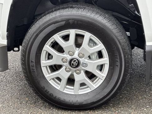 Used 2025 Toyota Tacoma SR5 image 43