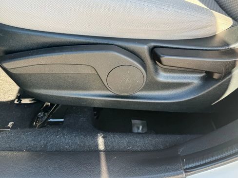 Used 2017 Subaru Forester 2.5i image 14