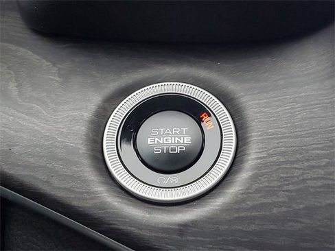 New 2025 Jeep Grand Cherokee Limited w/ Luxury Tech Group II image 24