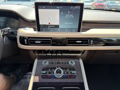 Used 2022 Lincoln Aviator Reserve w/ Equipment Group 201A AWD/4WD image 28
