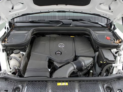 Used 2024 Mercedes-Benz GLE 350 4MATIC image 33