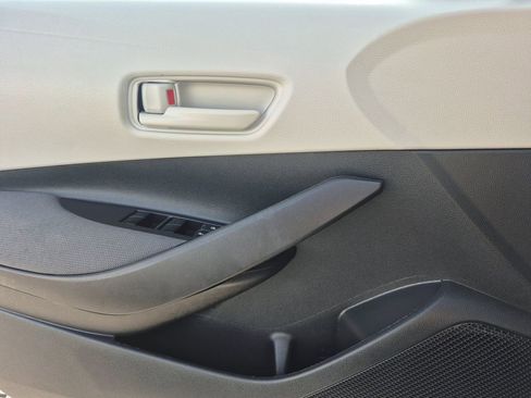 Used 2024 Toyota Corolla LE image 6