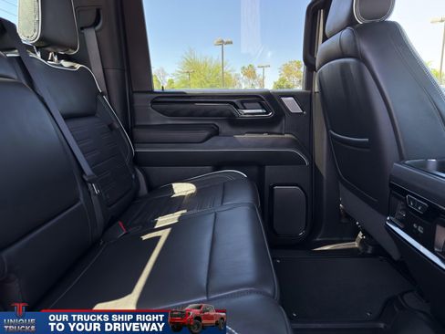 Used 2025 GMC Sierra 2500 AT4X AWD/4WD image 26