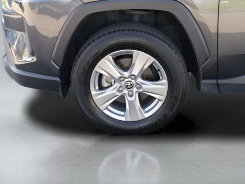 Certified 2025 Toyota RAV4 XLE AWD/4WD image 3