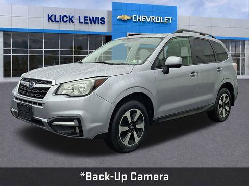 Used 2018 Subaru Forester 2.5i Premium w/ All-Weather Package image 3