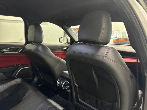 Used 2017 Alfa Romeo Giulia Quadrifoglio image 75