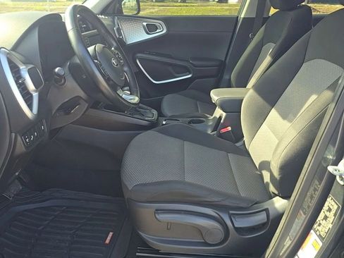 Used 2020 Kia Soul X-Line FWD image 9