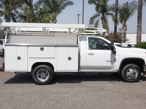 Used 2020 Chevrolet Silverado 3500 LT AWD/4WD image 11