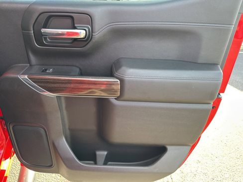 Used 2021 Chevrolet Silverado 1500 LT Trail Boss w/ Convenience Package II image 27