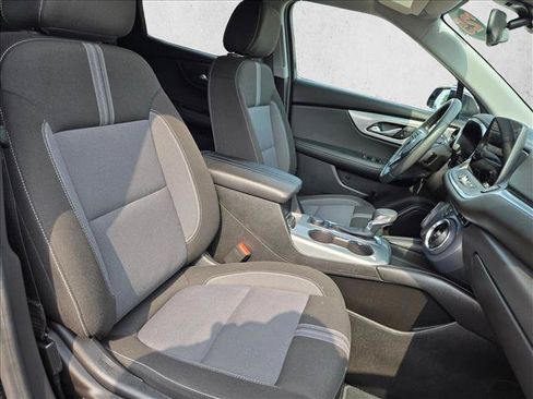 Used 2025 Chevrolet Blazer LT AWD/4WD image 20
