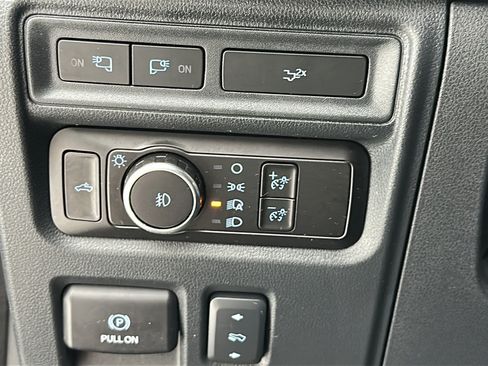 Used 2023 Ford F150 Lariat w/ Equipment Group 502A High AWD/4WD image 23