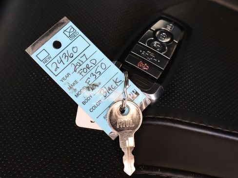 Used 2017 Ford F350 Platinum w/ Platinum Ultimate Package image 65