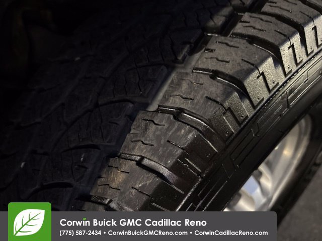 Used 2009 GMC Sierra 2500 SLE w/ Convenience Package AWD/4WD image 42