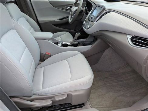 Used 2018 Chevrolet Malibu LS FWD image 19